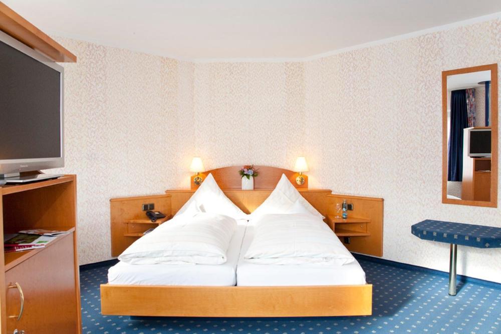 LandKomfort Hotel Elsenmann Willingen  Rom bilde